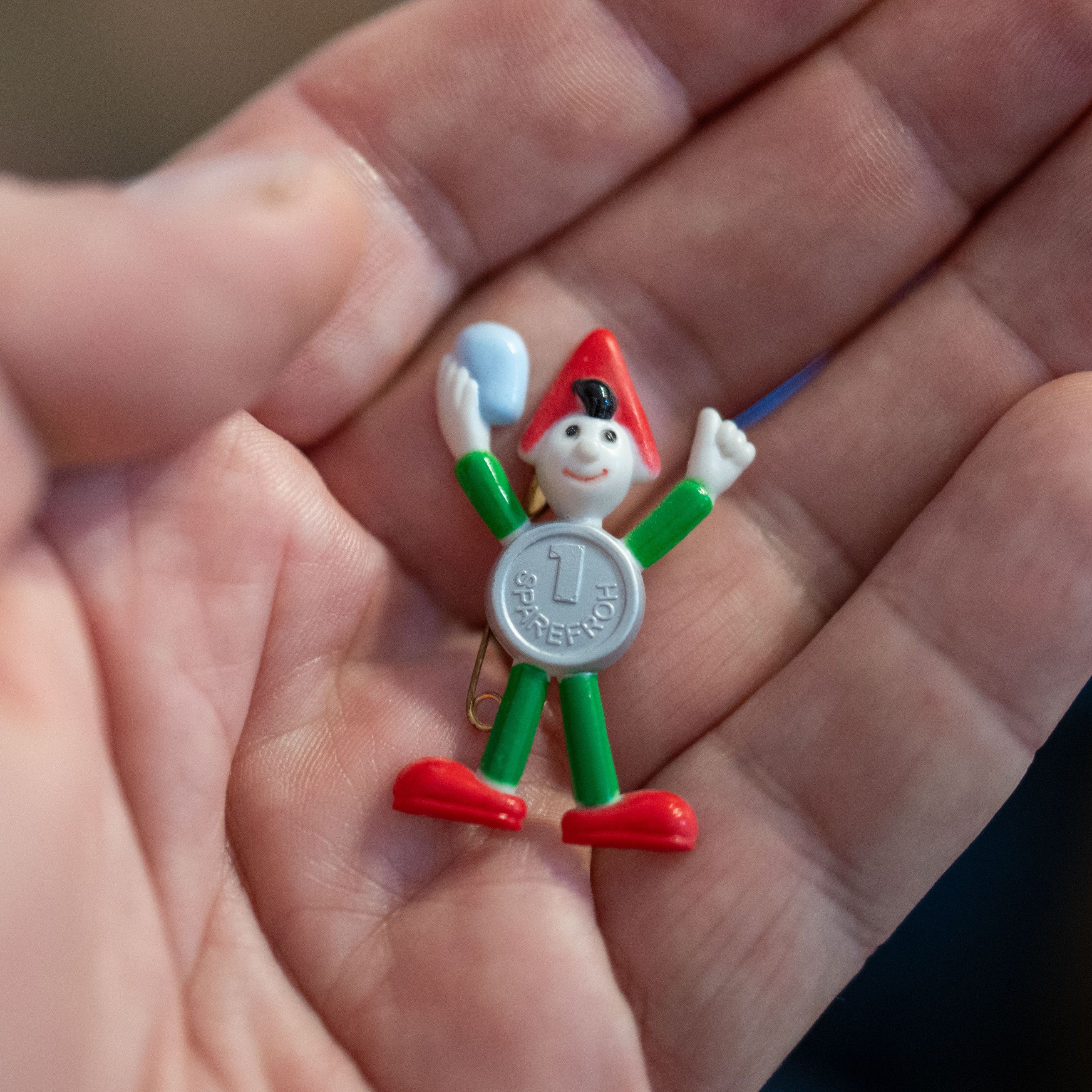 Zum Weltspartag 2025 gibt es in den Banken wieder Geschenke und Aktionen.