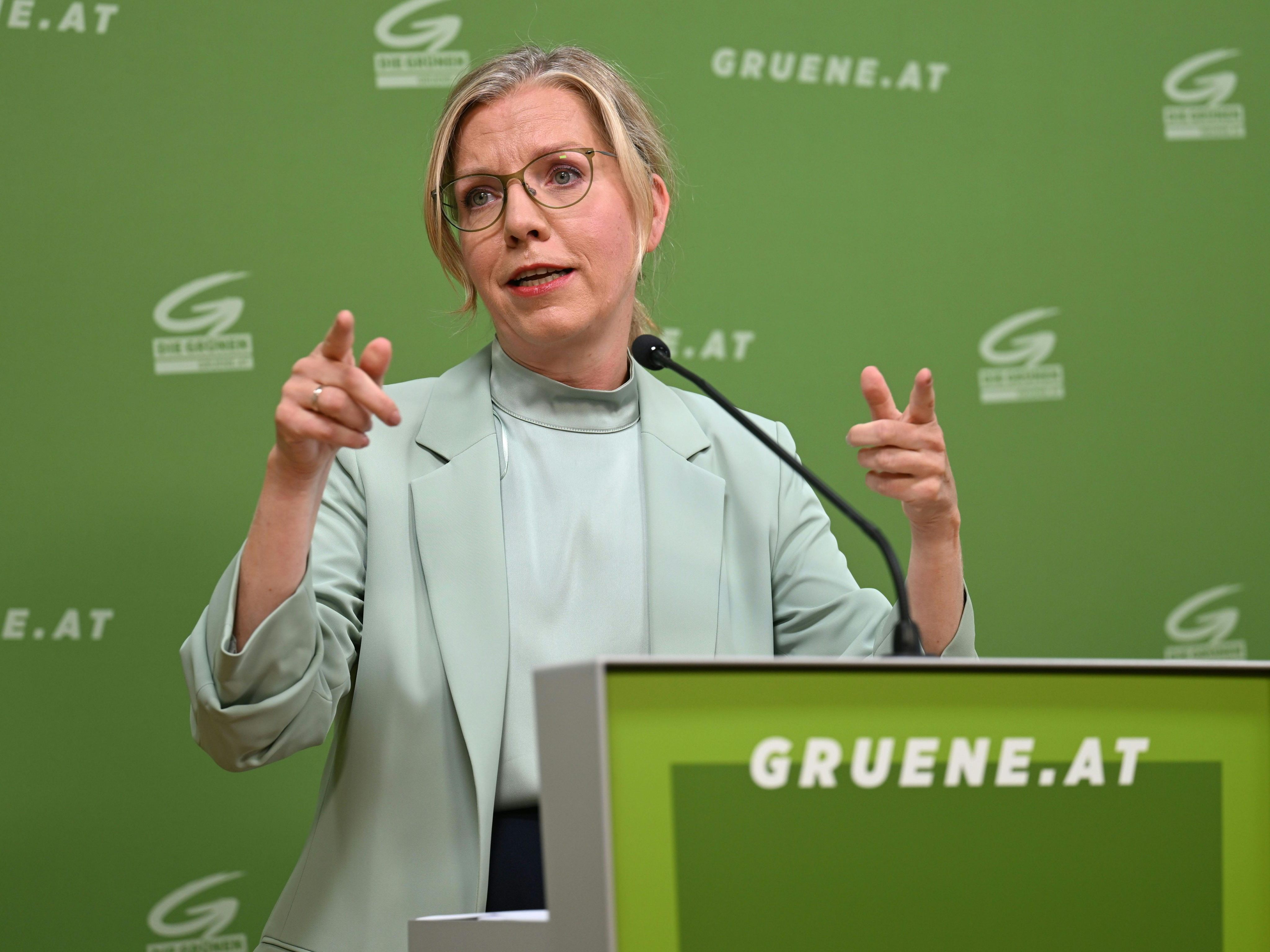 Gr-ne-dr-ngen-weiter-auf-rasche-Energiewende