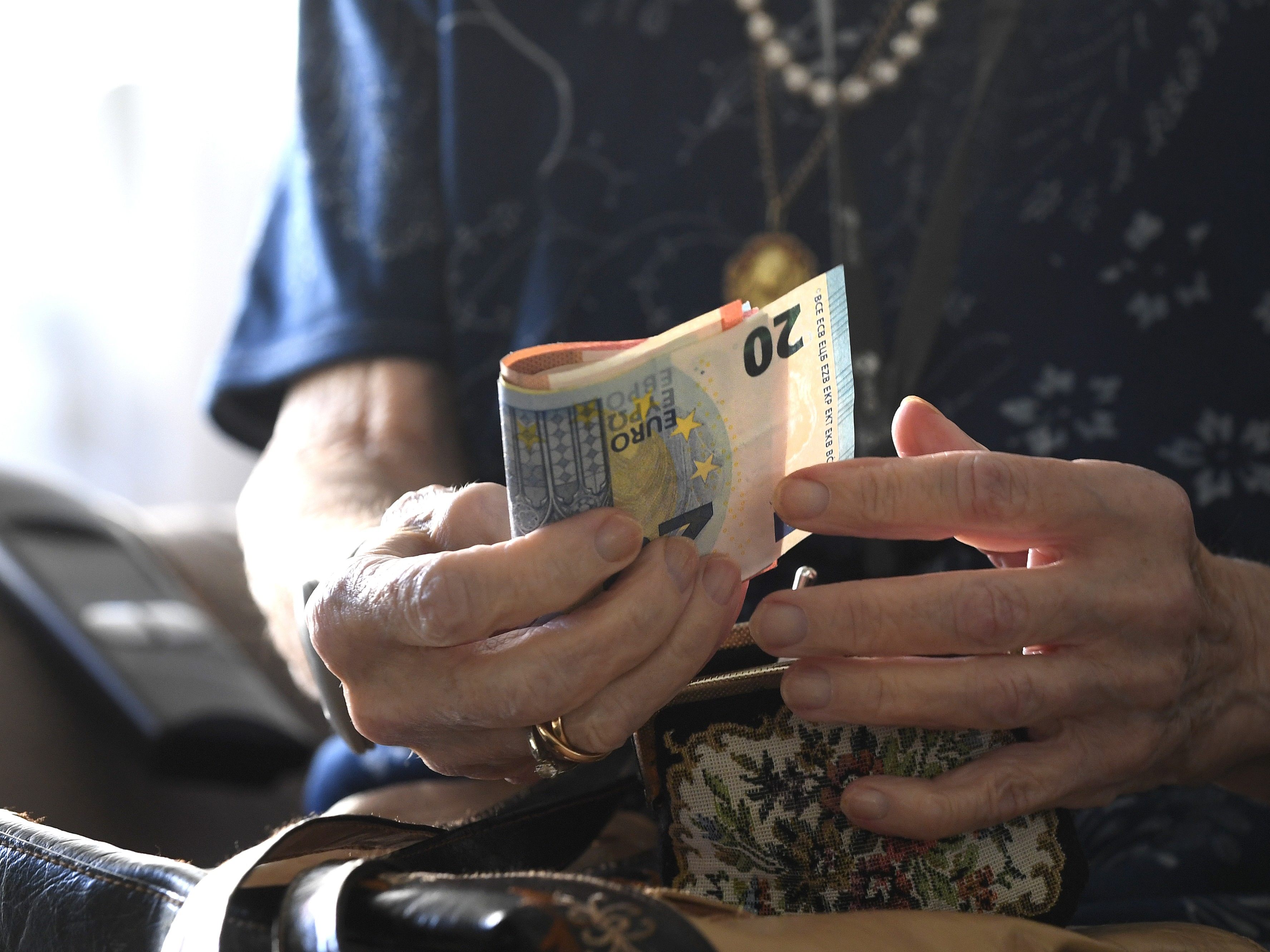 Pensionskassen-Pension-ber-150-000-Bezieher