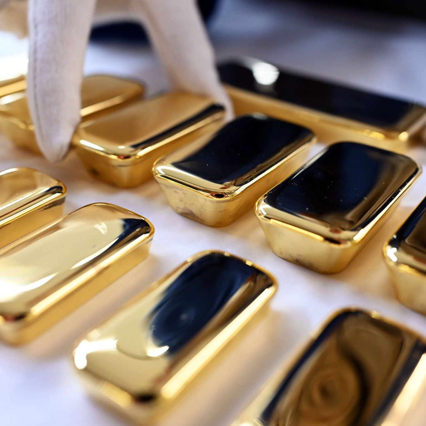 Gold verliert deutlich an Wert: Tiefster Stand seit drei Wochen erreicht.