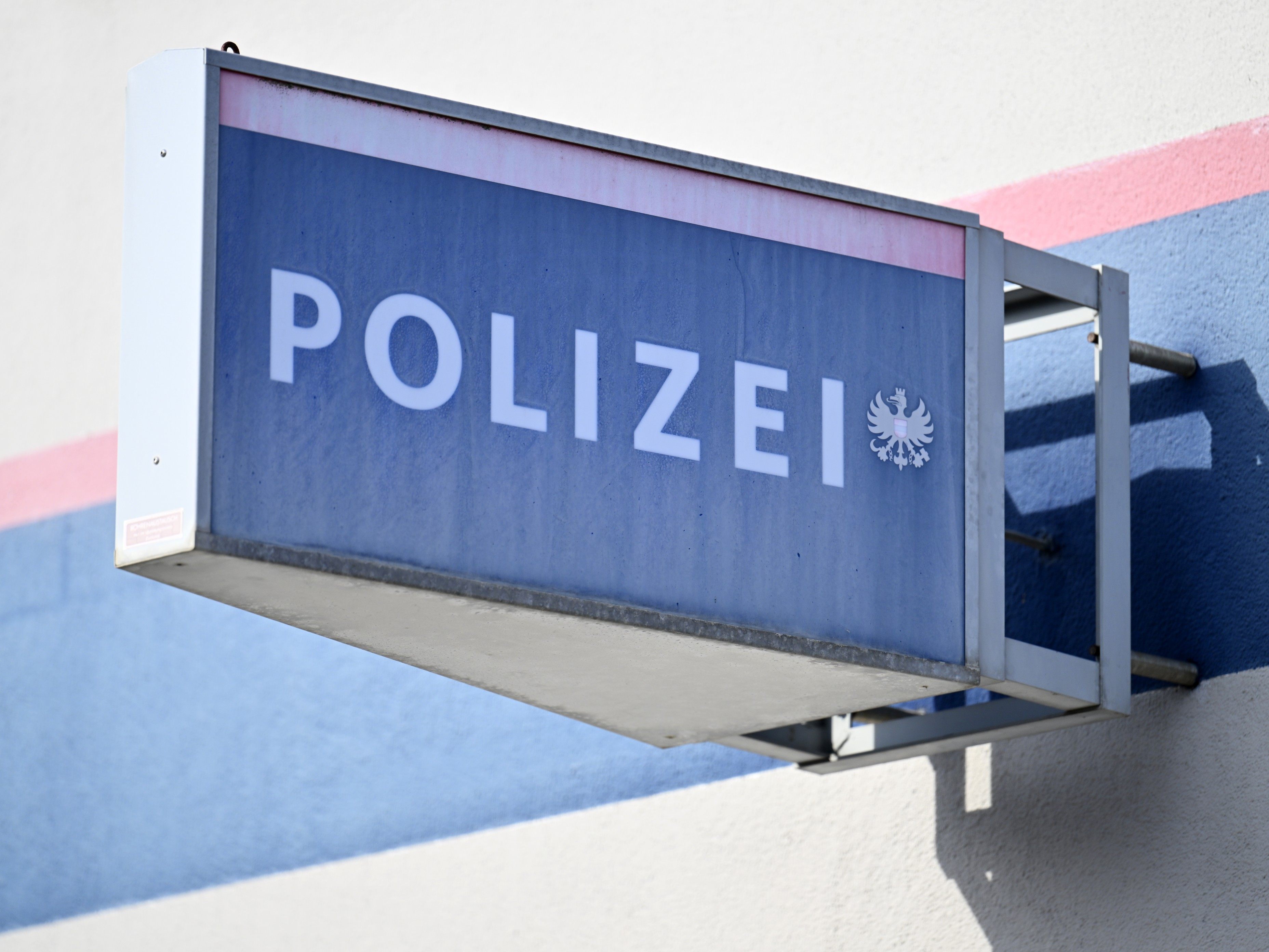 Tankstelle in Wiener Neustadt erlebte Überfall. Tankstelle in Wiener Neustadt erlebte Überfall.