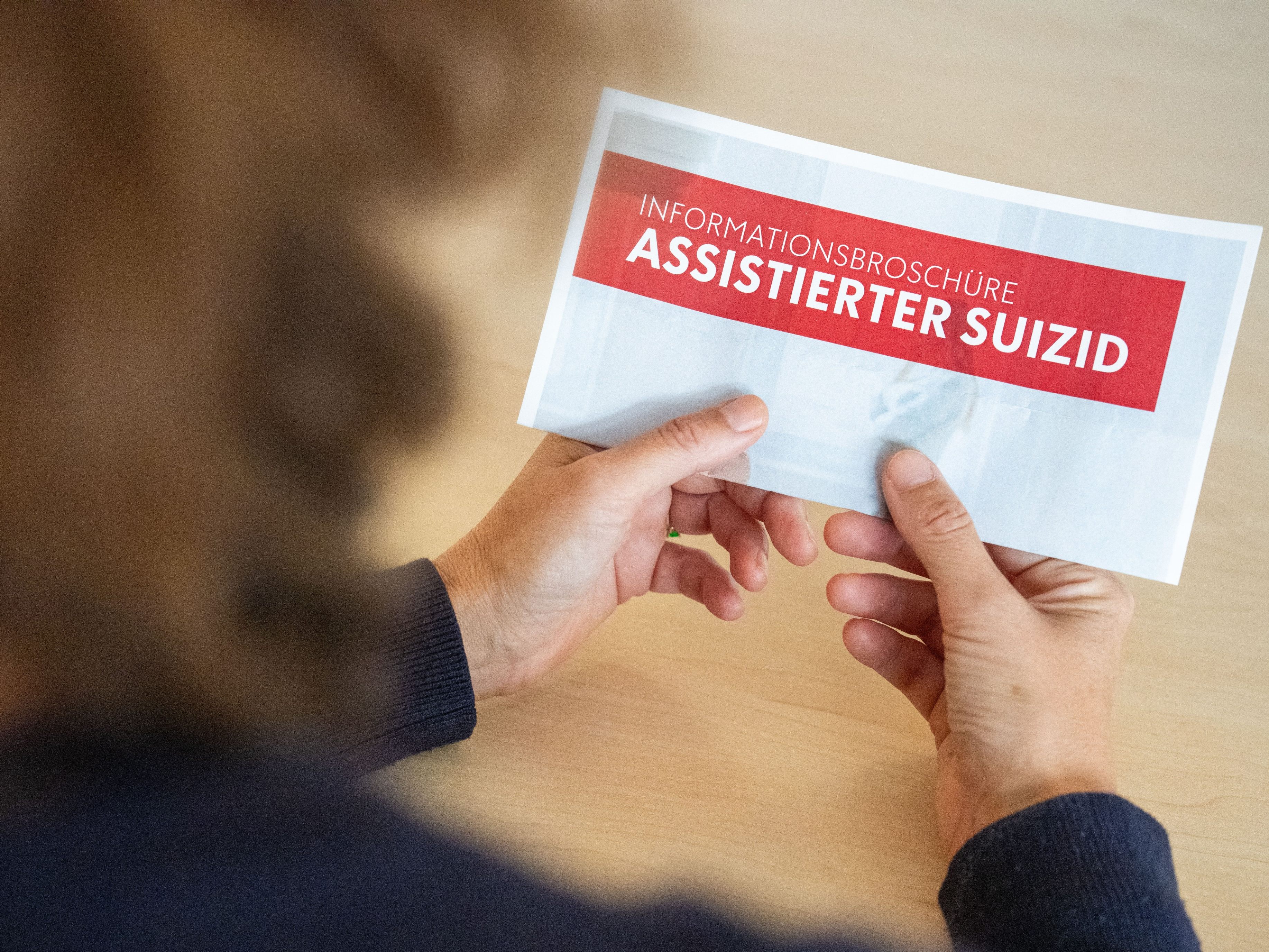 Enorme-Wissensl-cken-Forderung-nach-besserer-Aufkl-rung-ber-assistierten-Suizid