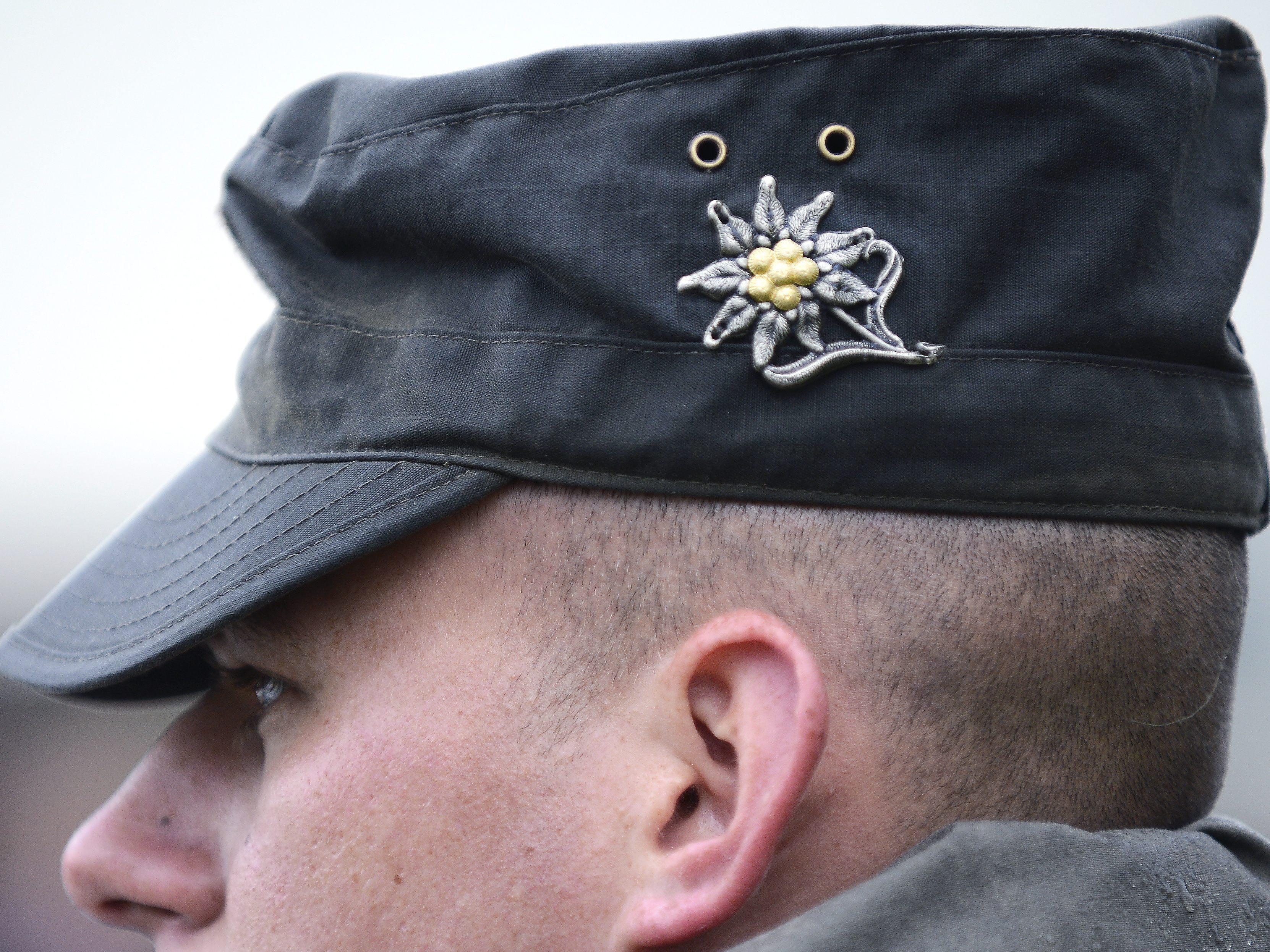 Strafe für lange Haare – Bundesheer-Vorschrift wackelt vor Höchstgericht