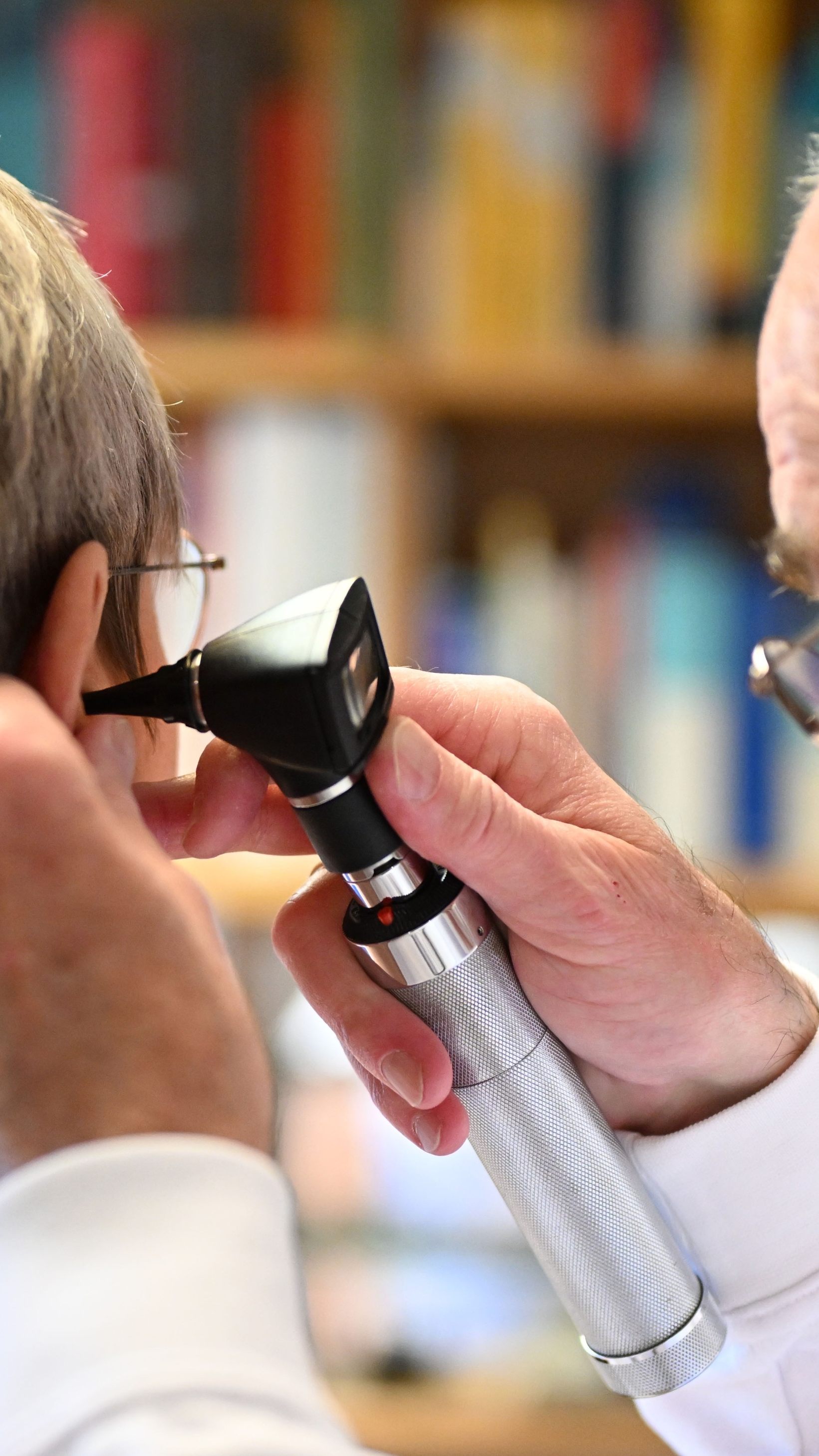 Österreich hat heute mehr Ärzte denn je – doch die Zahl der Hausärzte schrumpft. Was das für Patienten bedeutet, zeigt der aktuelle Bericht.