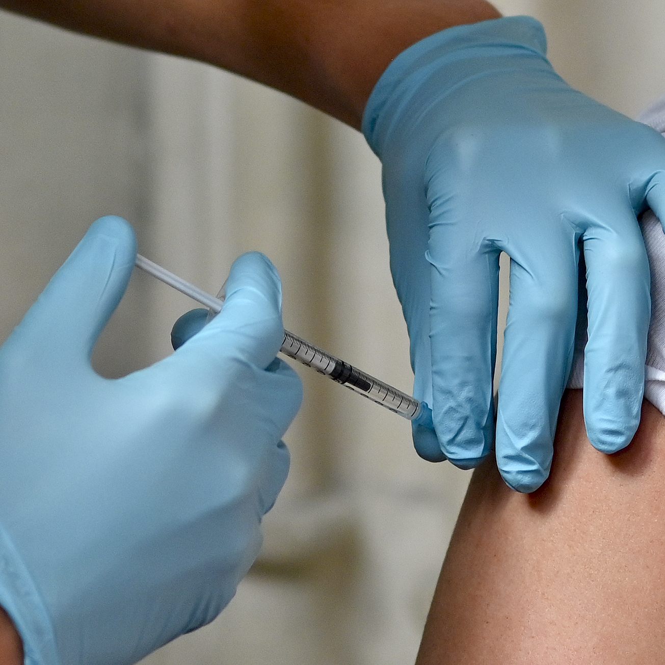 Die Impfungen gegen Corona und Influenza sind jetzt verfügbar.