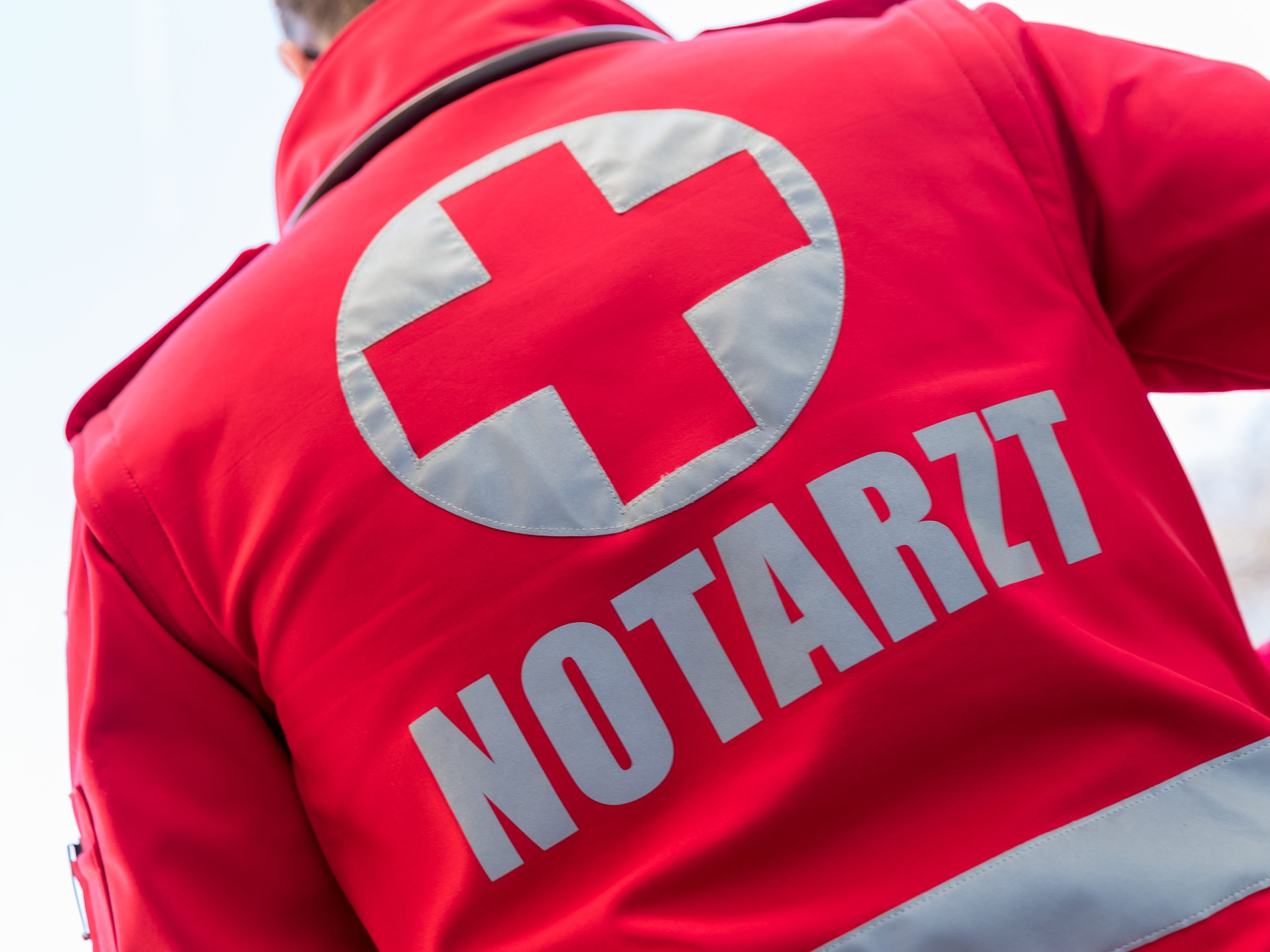 14-J-hriger-bei-Verkehrsunfall-in-N-schwer-verletzt