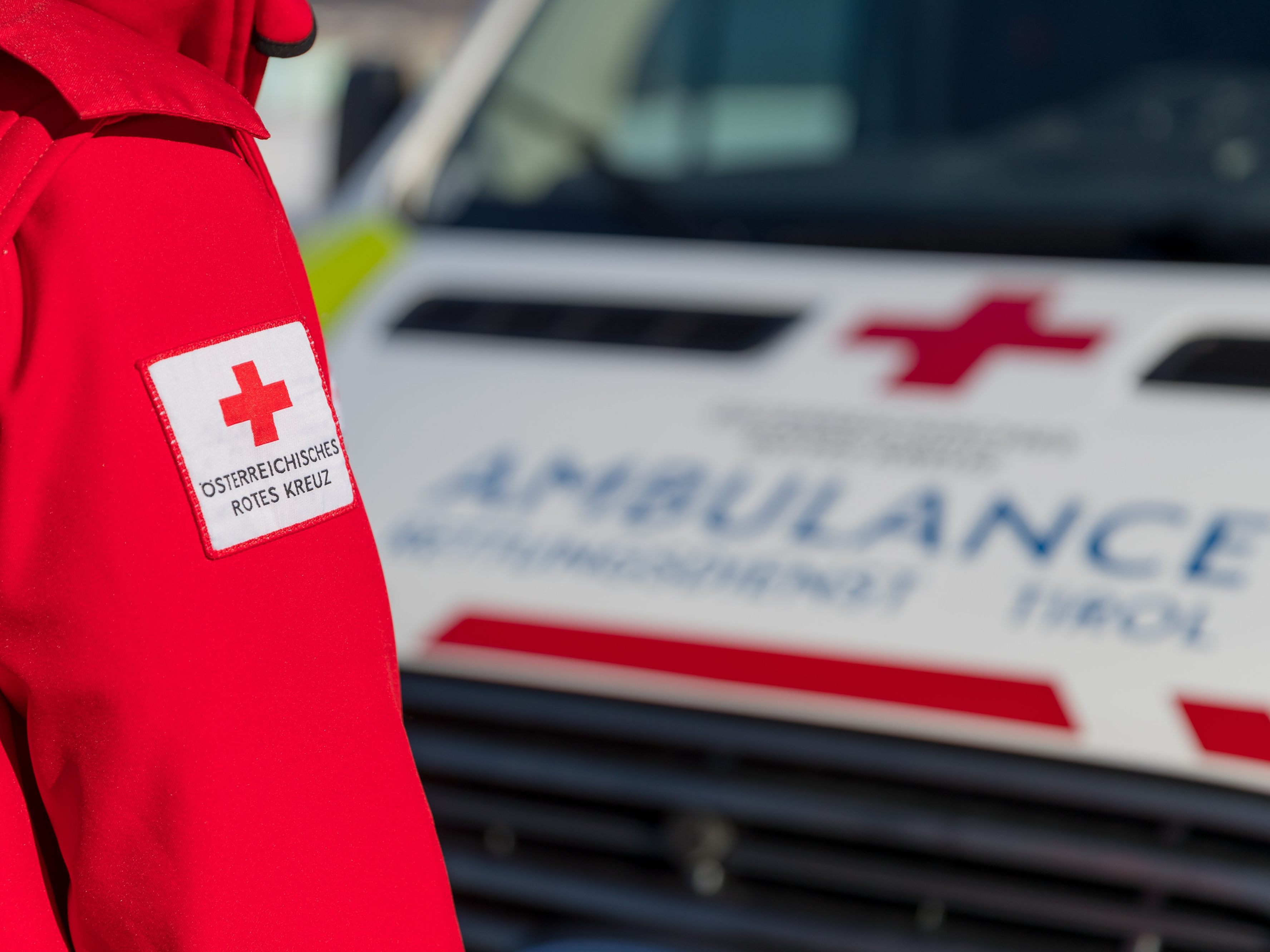 Bei einem Unfall in der Steiermark sind zwei Personen ums Leben gekommen. Bei einem Unfall in der Steiermark sind zwei Personen ums Leben gekommen.