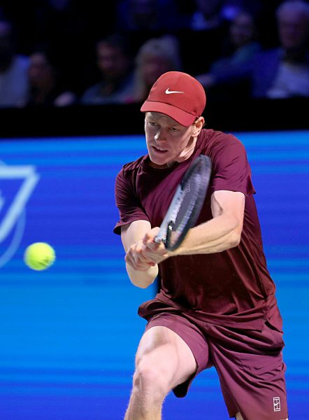 ABD0231_20251026 – WIEN – STERREICH: Jannik Sinner (ITA) am Sonntag, 26. Oktober 2025, anl. des Einzel-Finales im Rahmen der Erste Bank Open in der Wiener Stadthalle. – FOTO: APA/TOBIAS STEINMAURER