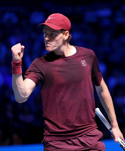 ABD0236_20251026 – WIEN – STERREICH: Jannik Sinner (ITA) am Sonntag, 26. Oktober 2025, anl. des Einzel-Finales im Rahmen der Erste Bank Open in der Wiener Stadthalle. – FOTO: APA/TOBIAS STEINMAURER