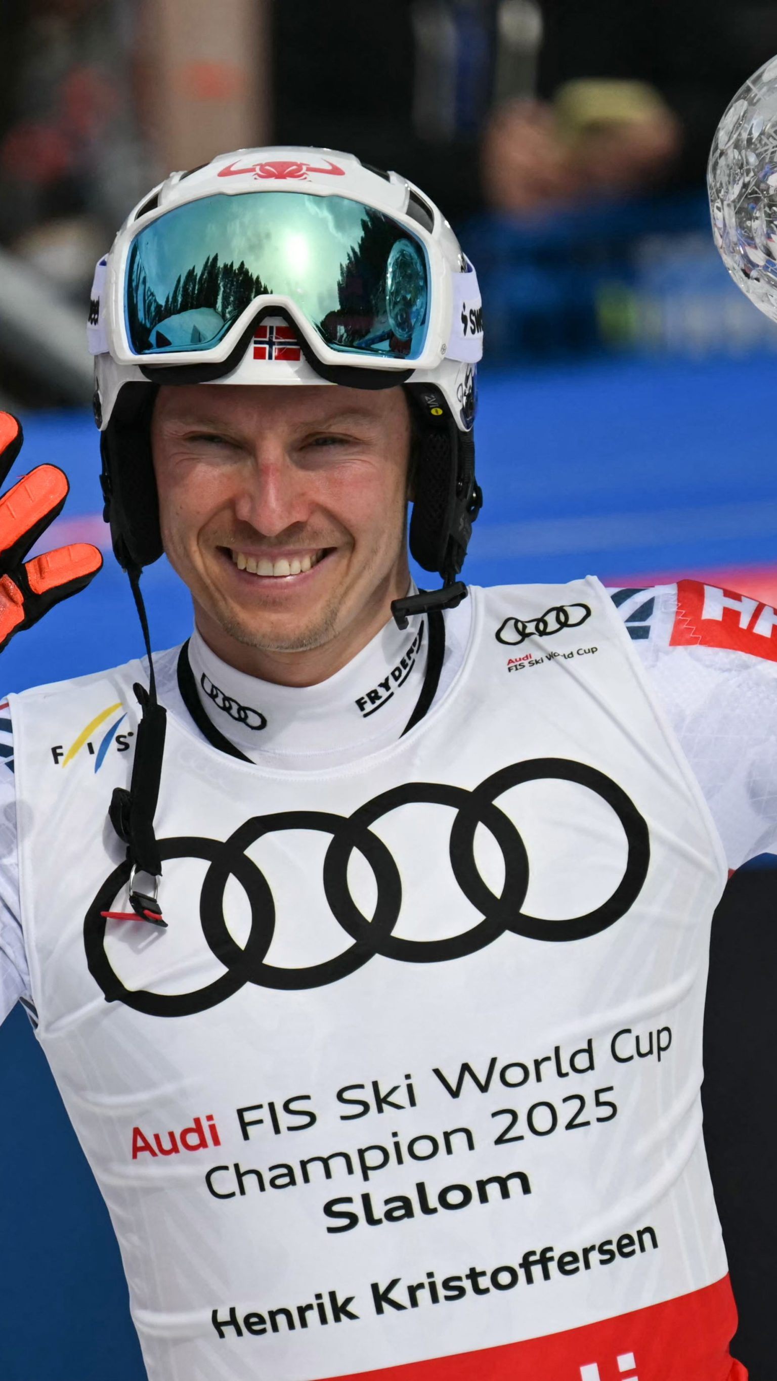 Henrik Kristoffersen bleibt Norweger.