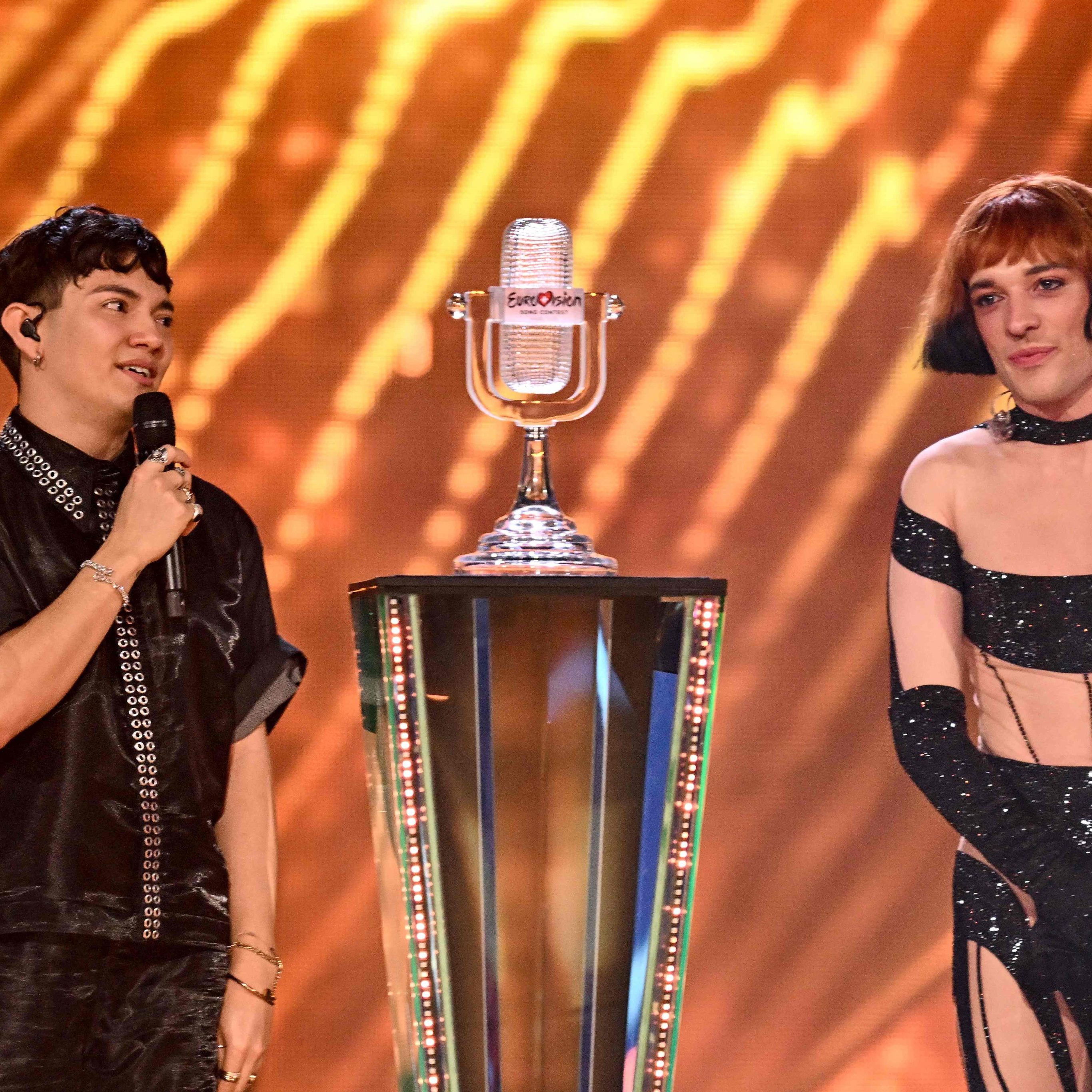 Zwei ESC-Gewinner auf einem Bild: Nemo (rechts) neben JJ.