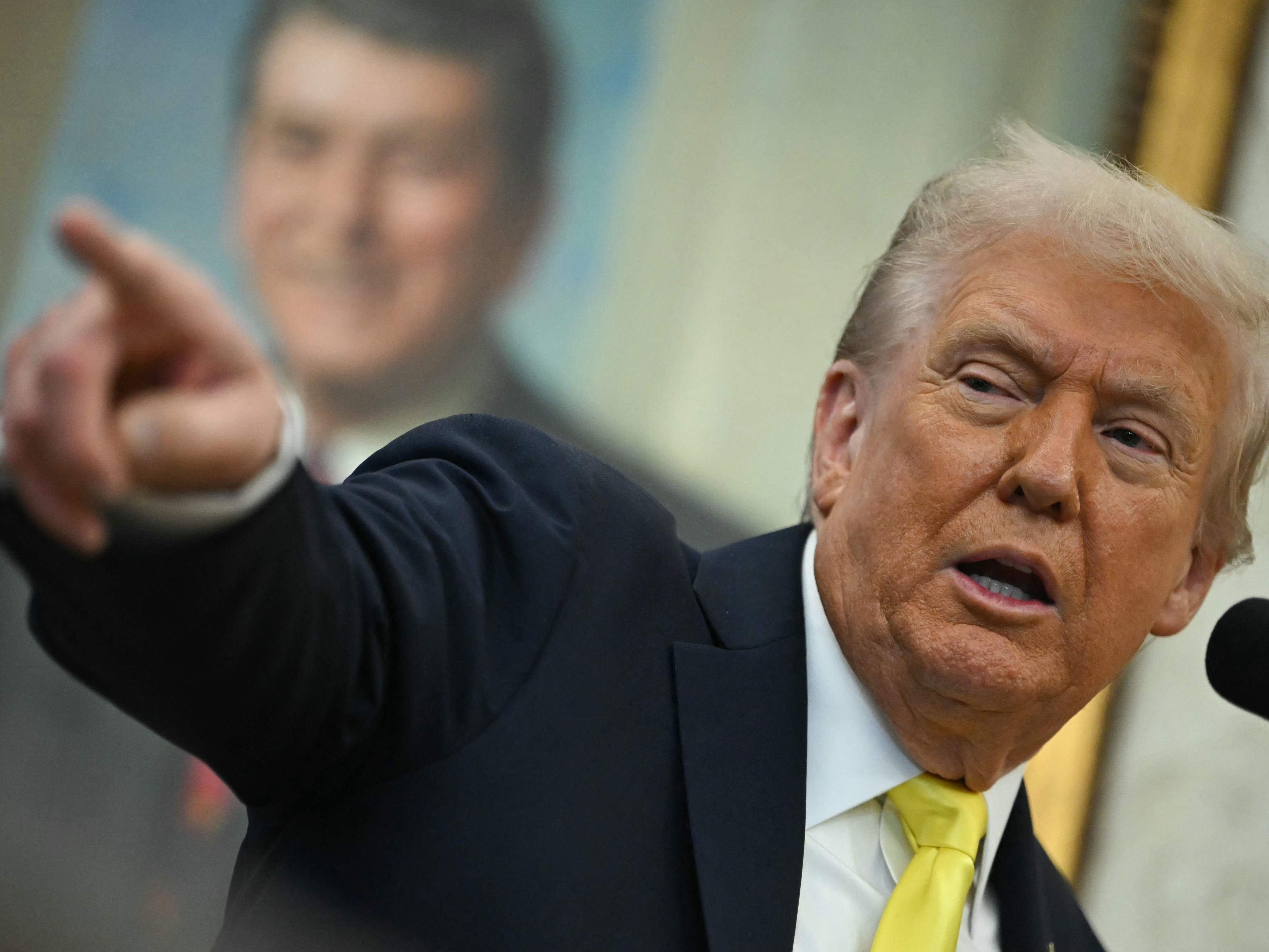 Trump droht Hamas mit dem Tod.
