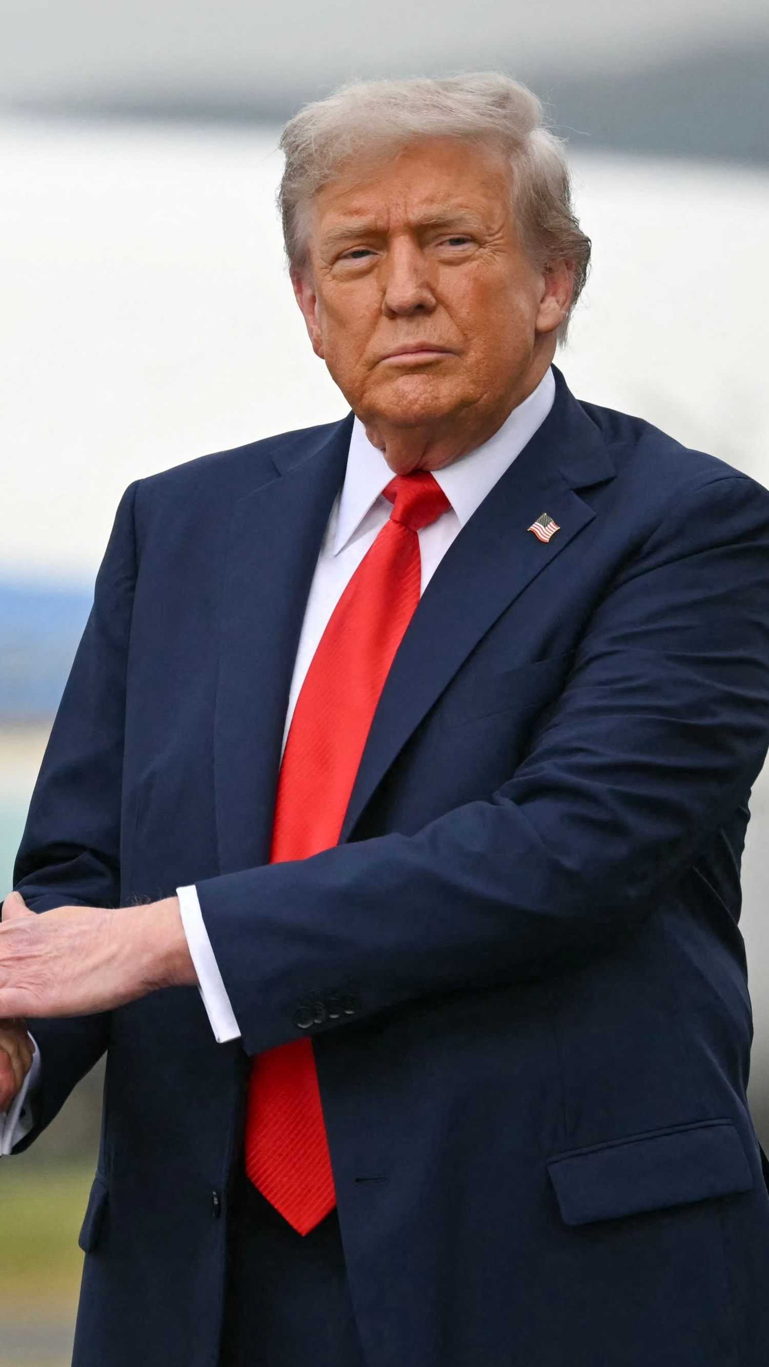 Trump kündigt Treffen mit Putin in Budapest an.