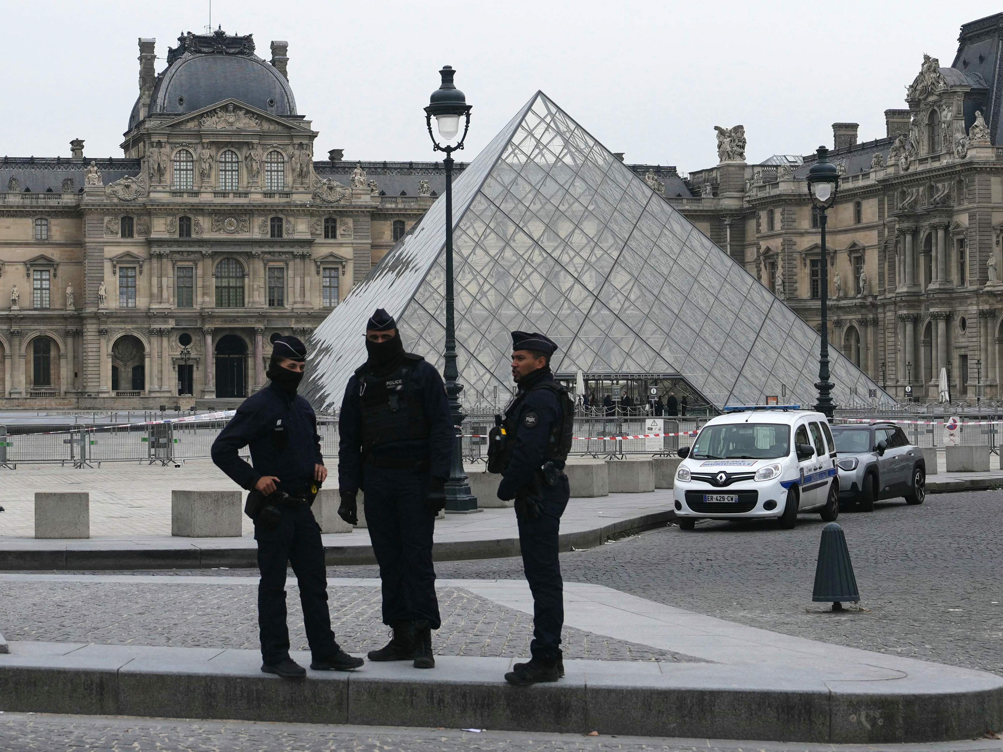 Louvre-Raub: Zwei Täter geständig – Juwelen weiter vermisst
