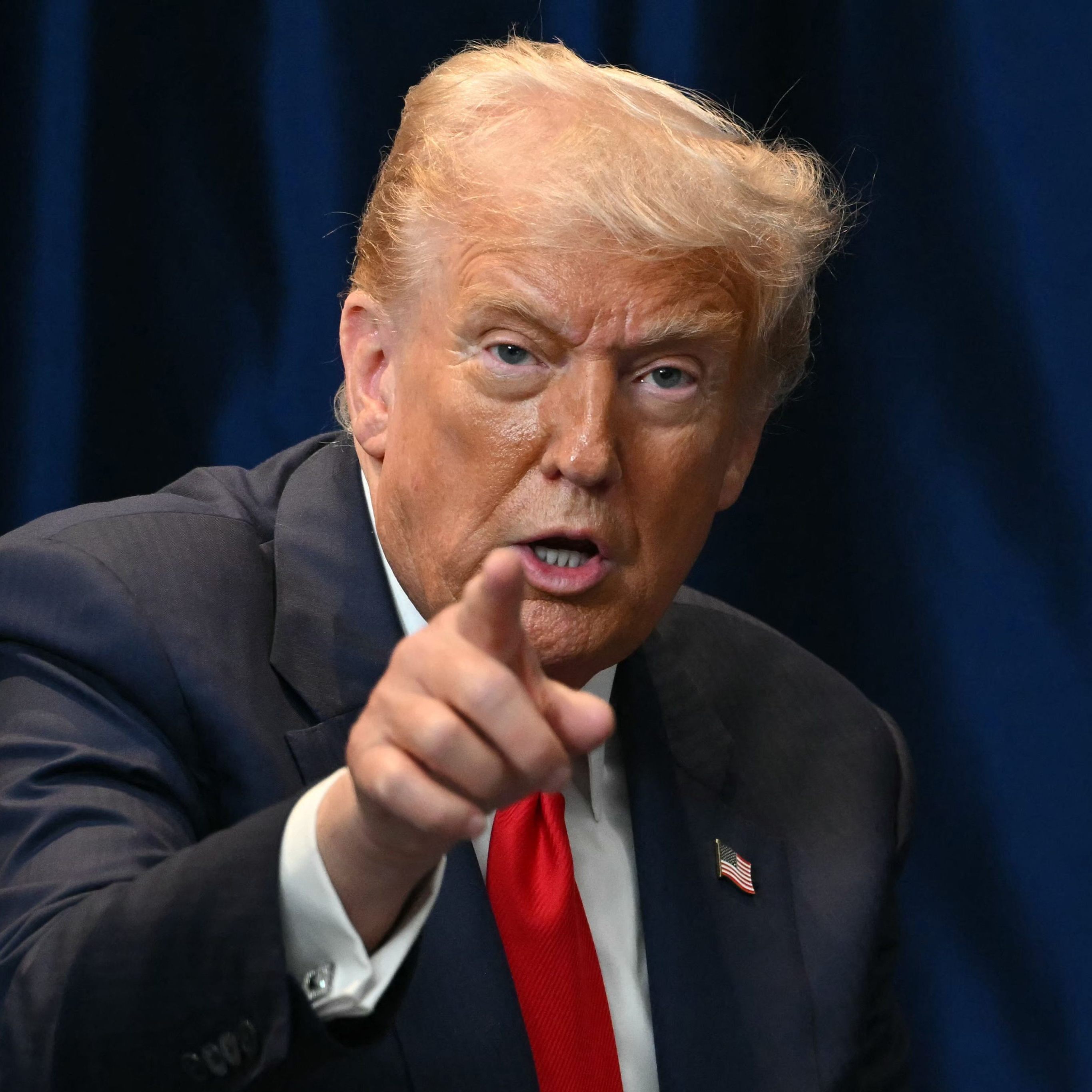 Trump kritisiert Putins Atomtest – Gipfeltreffen vertagt