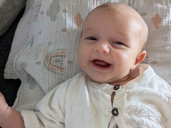 Die gesamte Redaktion von VOL.AT gratuliert herzlich zur Geburt von Clara Maria. Wir wünschen der Familie viele unvergessliche Momente voller Liebe und Freude mit ihrem kleinen Sommerwunder.