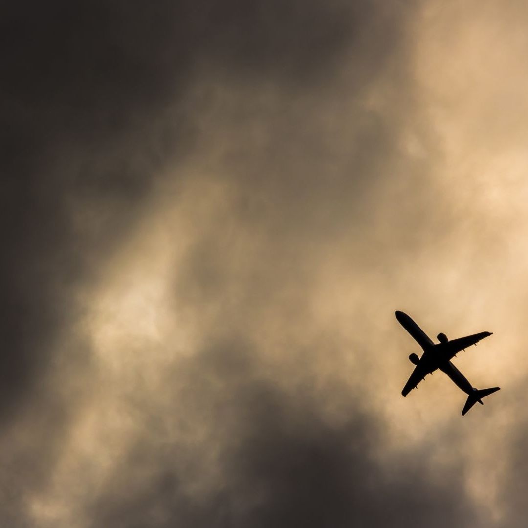 Bei Blitzeinschlag in ein Flugzeug gibt es keine Entschädigung für etwaige Verspätungen.