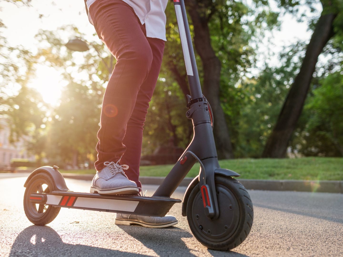 Wiener-Polizei-schnappt-junge-E-Scooter-R-uber