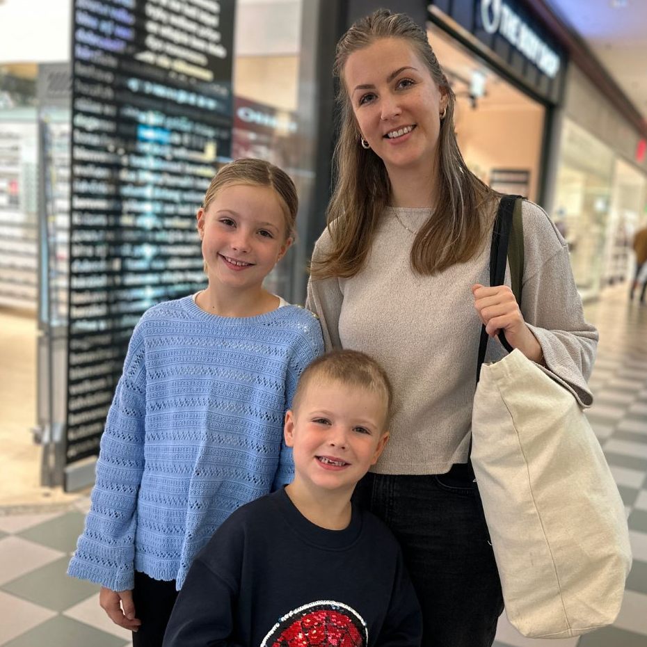 Gehen Eltern mit ihren Kindern Ski fahren oder sind ihnen die Karten zu teuer?