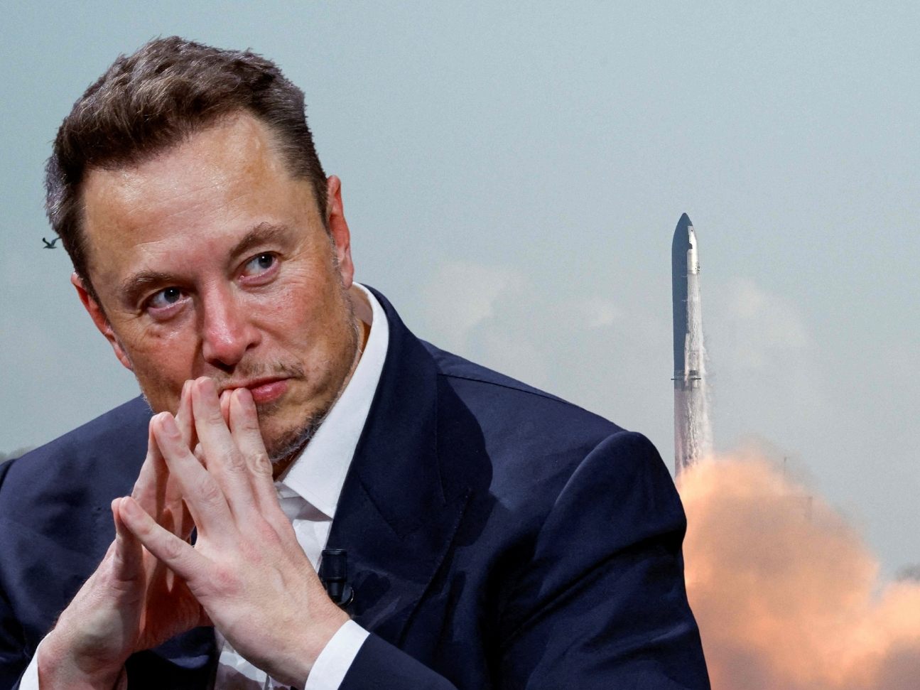 ESA-Generaldirektor Josef Aschbacher (rechts im Bild) will mit neuen Raketenprojekten Europas Rückstand auf SpaceX-Gründer Elon Musk aufholen. ESA-Generaldirektor Josef Aschbacher (rechts im Bild) will mit neuen Raketenprojekten Europas Rückstand auf SpaceX-Gründer Elon Musk aufholen.