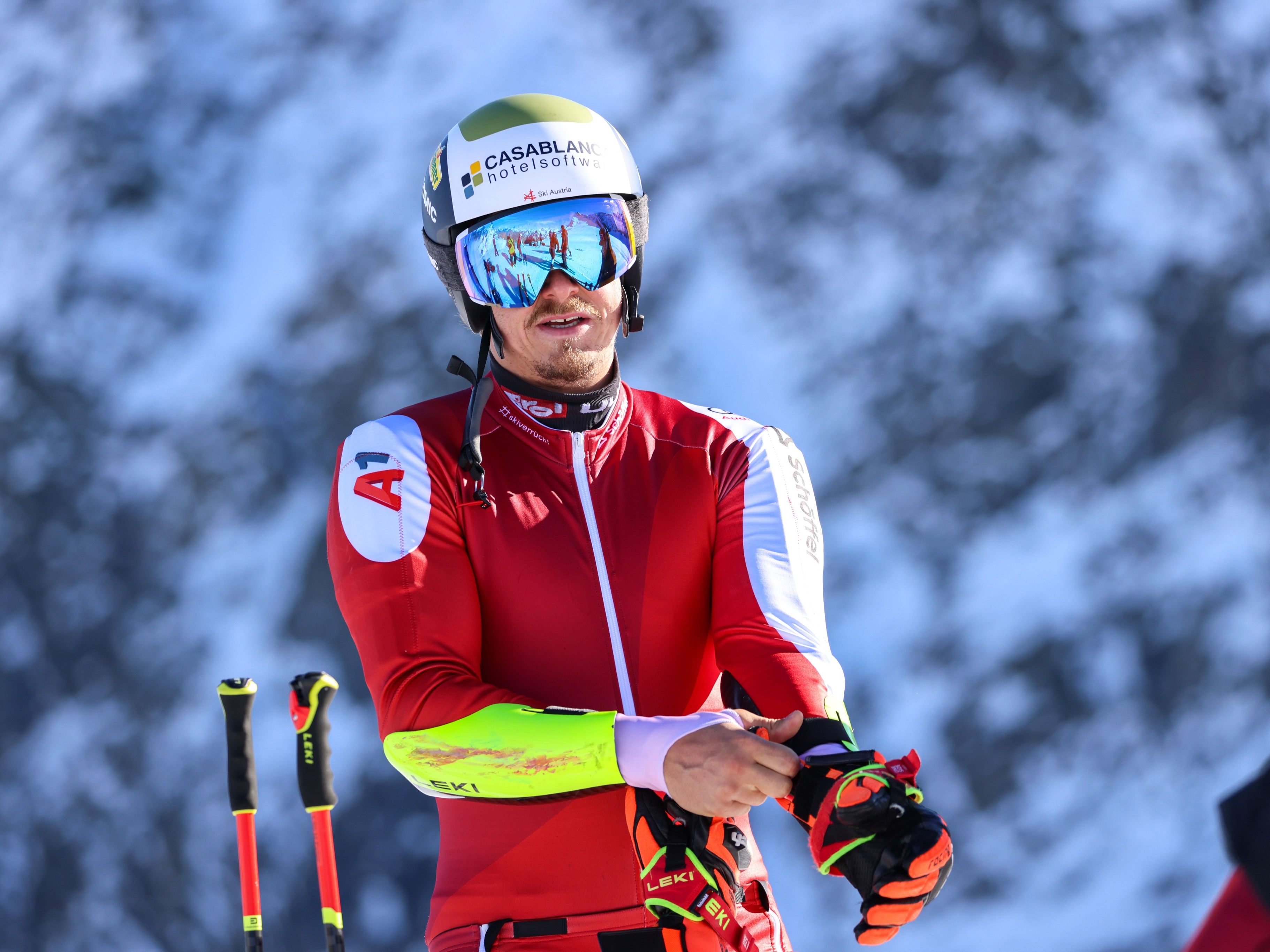 Manuel Feller muss gezwungenermaßen eine Trainingspause vor dem Saisonauftakt in Sölden einlegen. Manuel Feller muss gezwungenermaßen eine Trainingspause vor dem Saisonauftakt in Sölden einlegen.