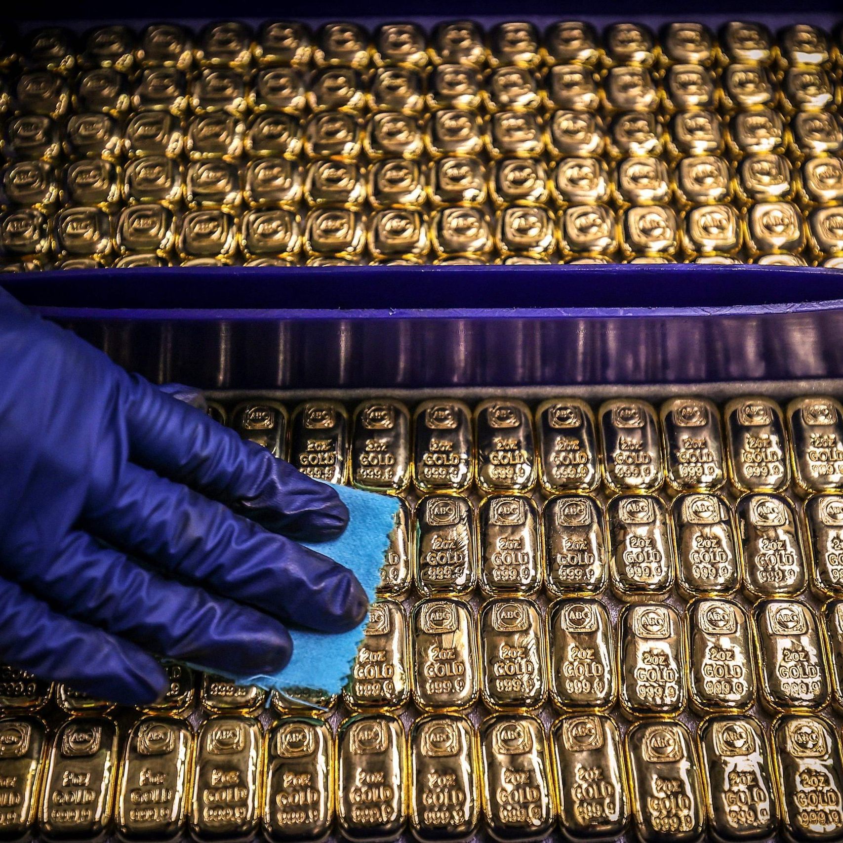 Anleger suchen nach Sicherheit, und landen bei Gold.