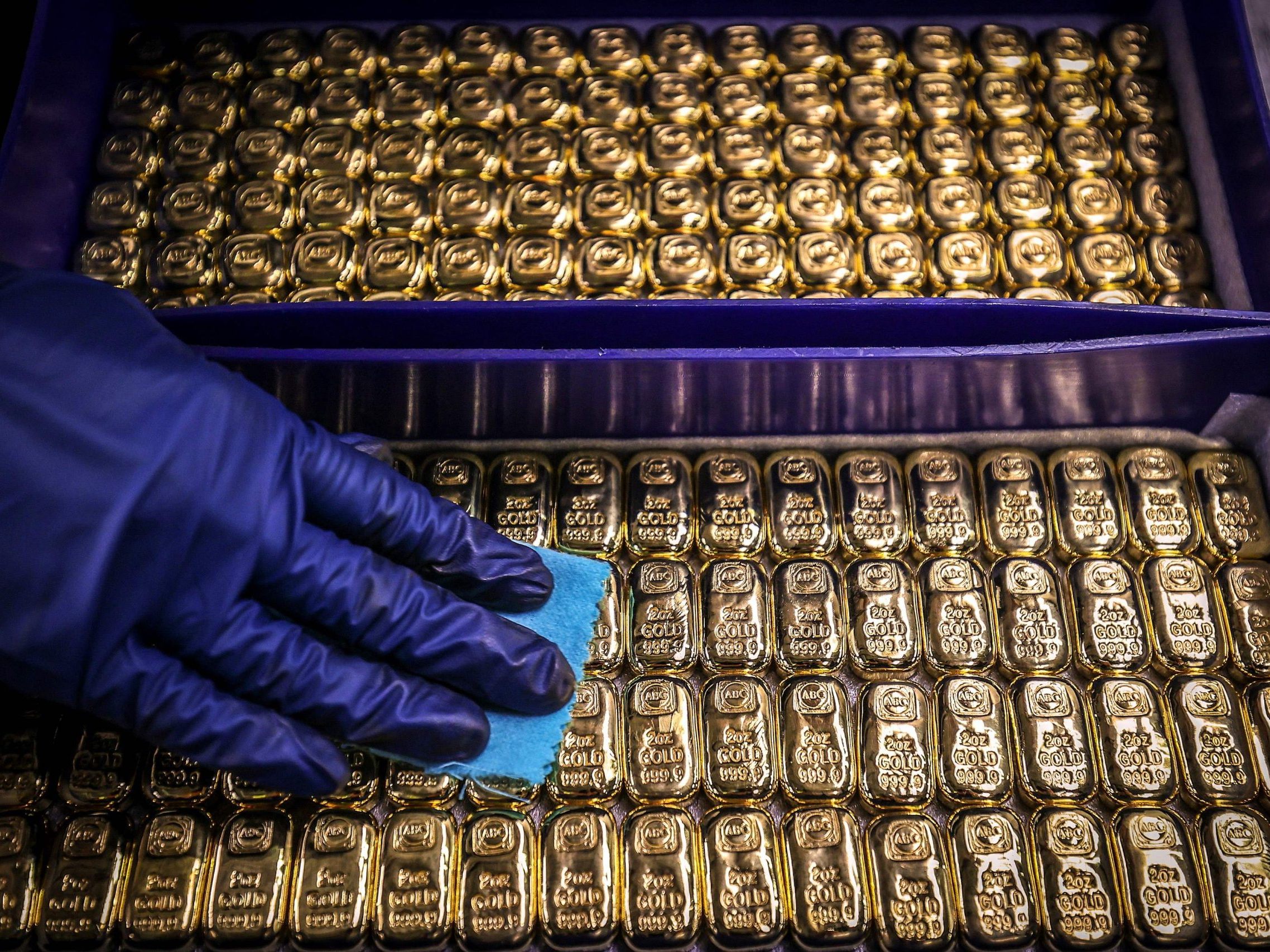 Anleger suchen nach Sicherheit, und landen bei Gold.