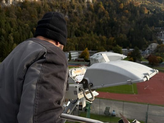 Besonders in der dunklen Jahreszeit ist eine funktionierende Straßenbeleuchtung von besonderer Bedeutung. Besonders in der dunklen Jahreszeit ist eine funktionierende Straßenbeleuchtung von besonderer Bedeutung.