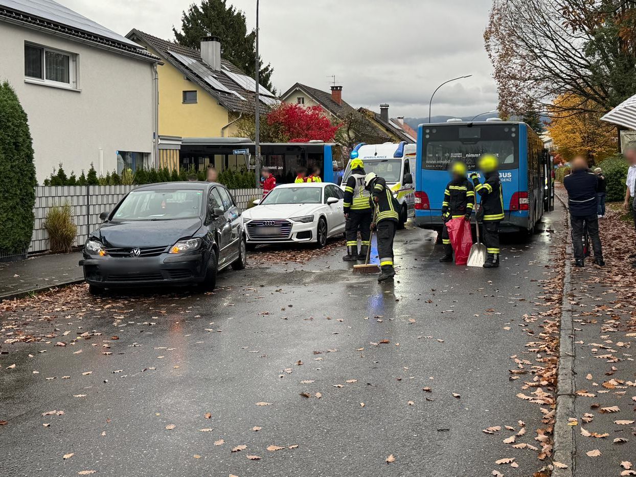 Verkehrsunfall in Bregenz am Donnerstagvormittag. Verkehrsunfall in Bregenz am Donnerstagvormittag.