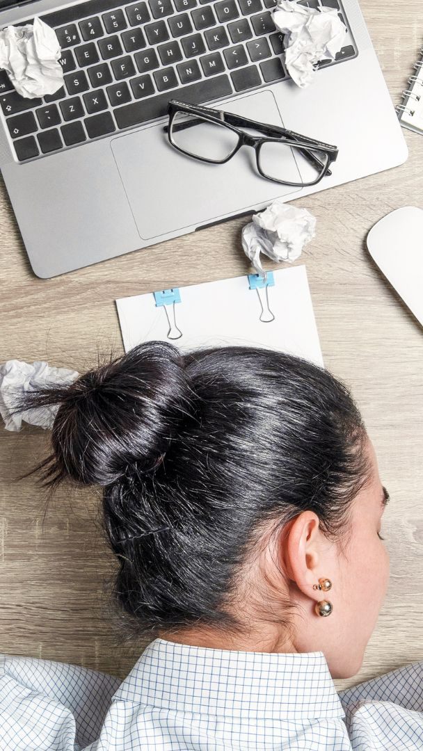 Immer mehr US-Techfirmen setzen auf das umstrittene „996“-Modell mit 72 Stunden pro Woche. Experten warnen vor Burnout und Produktivitätseinbußen.