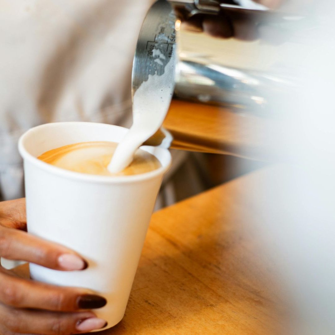 Fast-Food-Gigant Burger King setzt in ganz Österreich ab sofort auf Hafermilch statt Kuhmilch.