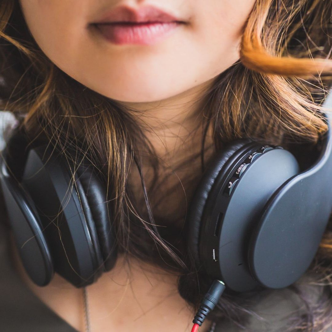 Viele in Österreich erhältliche Kopfhörer enthalten gesundheitsgefährdende Schadstoffe.