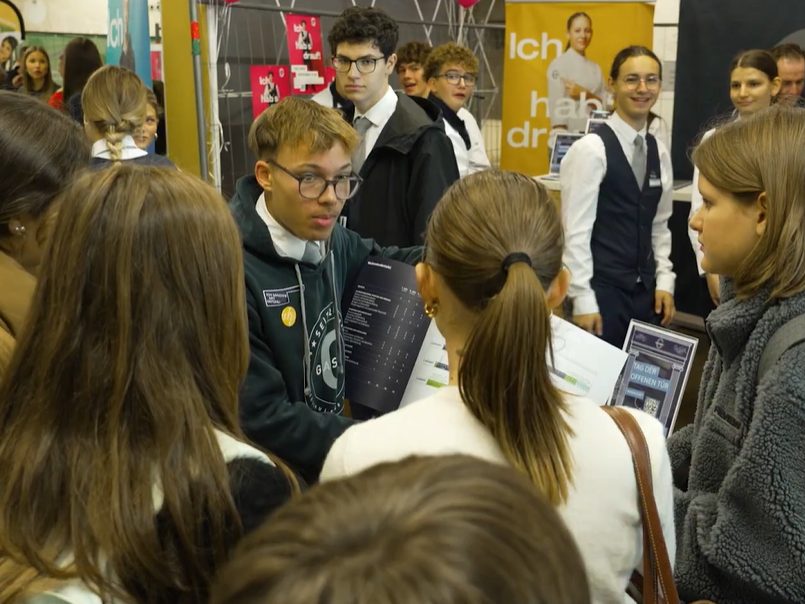 Alles-ist-m-glich-mit-einer-Lehre-Junge-Talente-st-rmen-Frastanzer-Messe