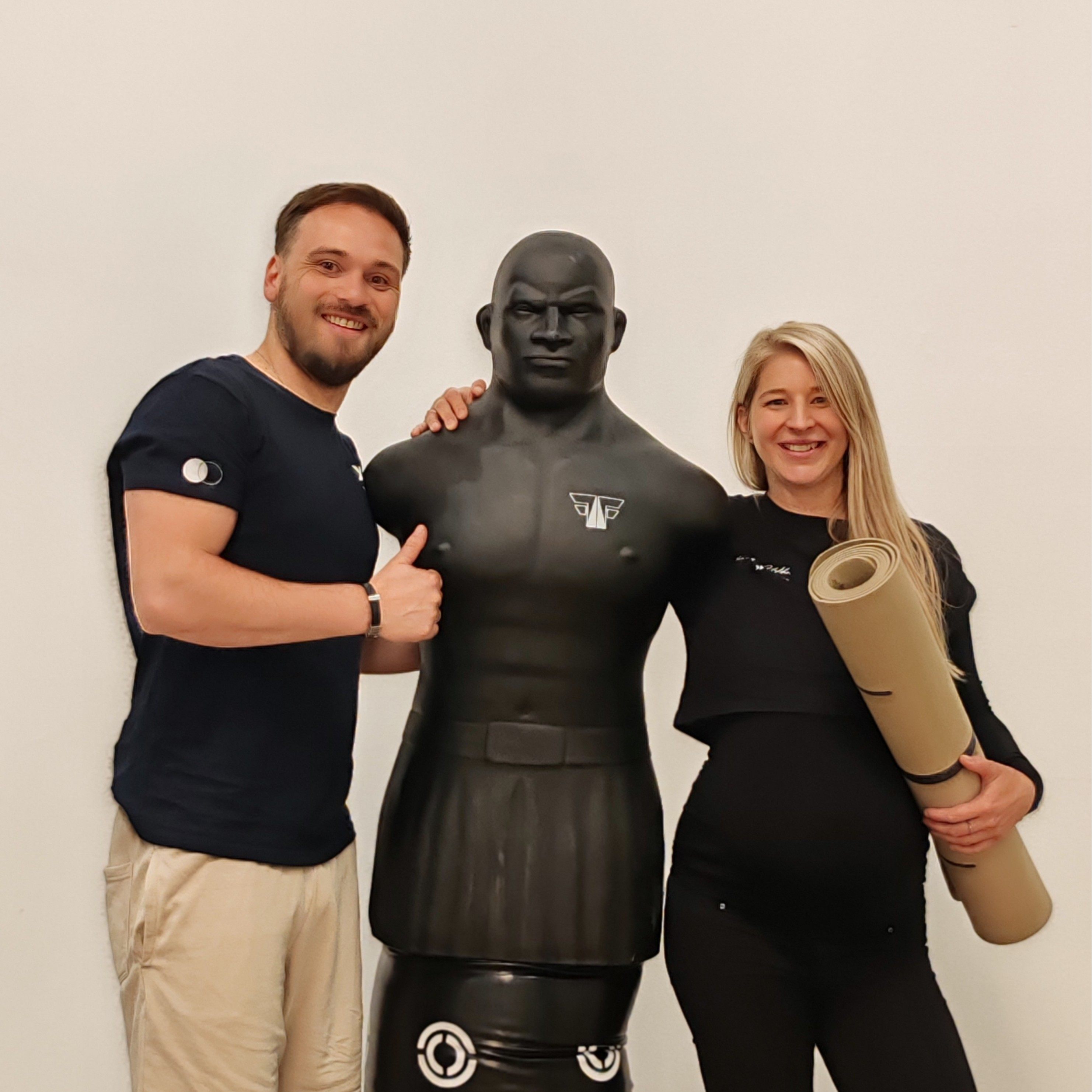 Die Selbstverteidigungskurse sind kostenlos.