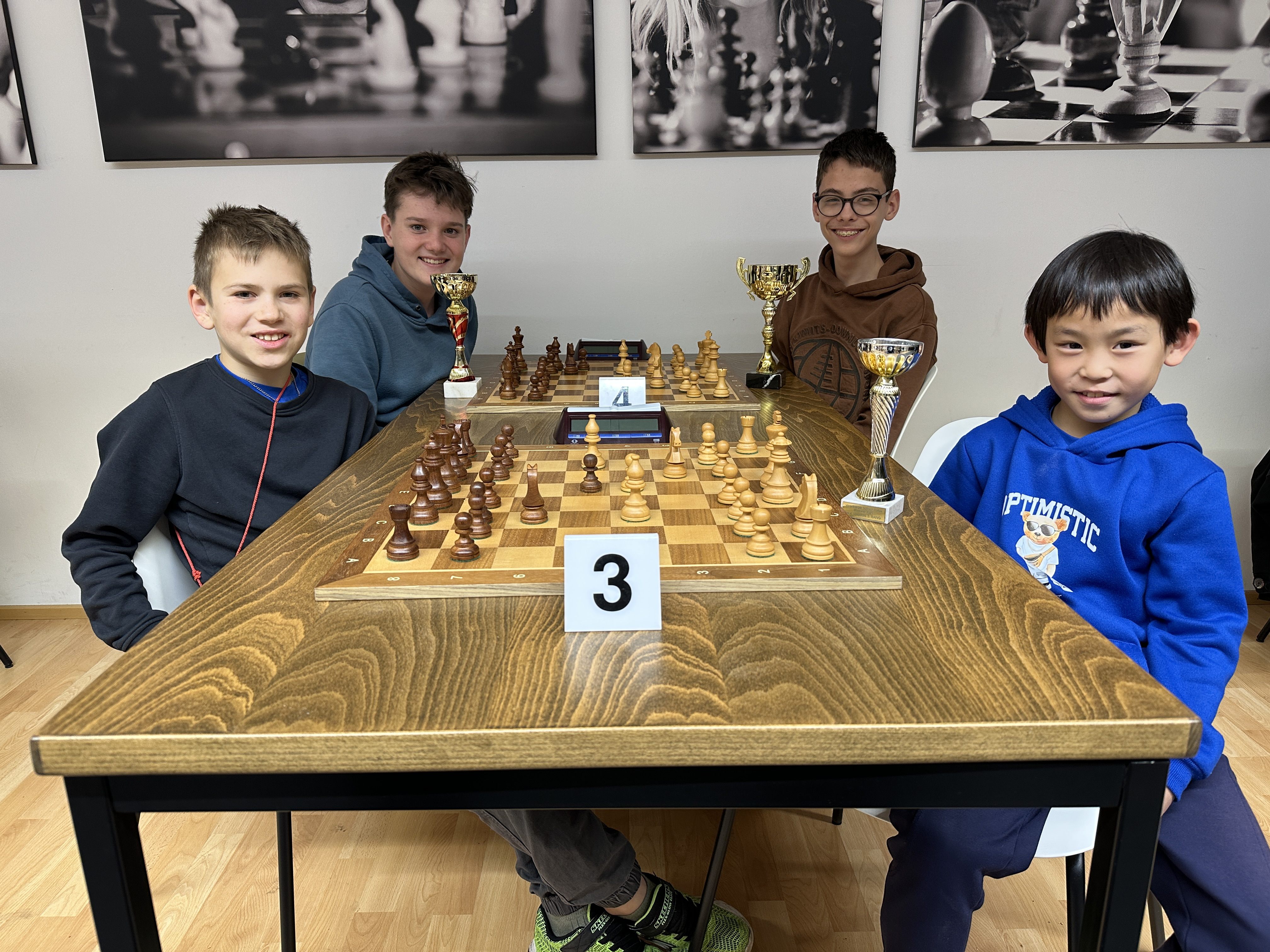 Einige vom Hohenemser Team, vlnr: Miroslav Bidenko, Jodok Buschta, Tobias Markstaler, Zihan Zhou