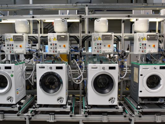 Hanke-Wirtschaft-in-quot-aufwendigen-und-schwierigen-Zeiten-quot-