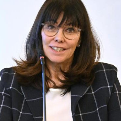 Martha Schultz macht Erhöhung für Spitzenfunktionäre rückgängig