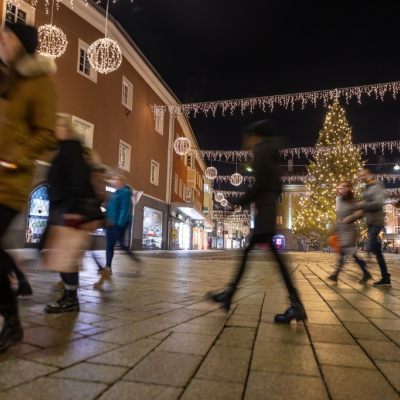 Geschenkeausgaben sollen heuer von 2,33 auf 2,35 Mrd. Euro steigen