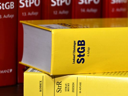 Tiroler-wegen-Verhetzung-nach-Grazer-Amoklauf-verurteilt