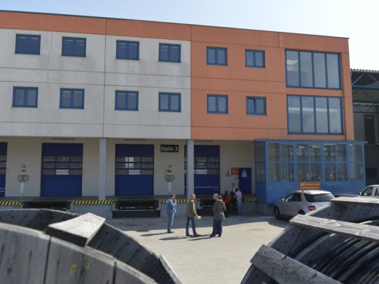 Festnahme-13-Jahre-nach-gro-angelegtem-Handy-Raub-in-N-