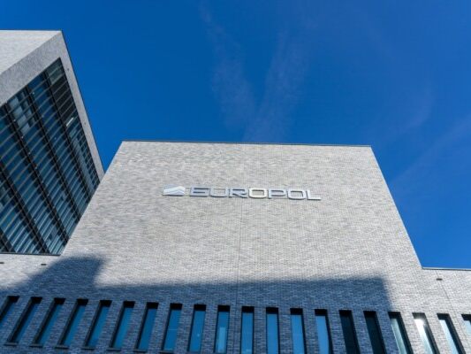 54-Festnahmen-bei-Aktion-gegen-Menschenhandel-in-Europa