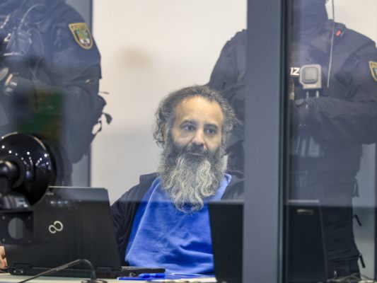 Prozess-um-Anschlag-auf-deutschen-Weihnachtsmarkt-begonnen