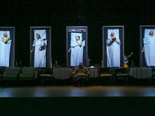 -quot-Abendsonne-quot-in-Wien-Eine-Oper-als-satirische-Anklage