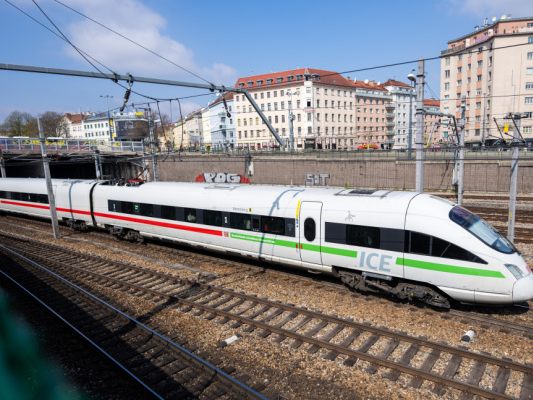 -quot-Trainsurferin-quot-starb-bei-Unfall-auf-der-Weststrecke