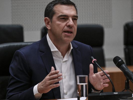 Buch-quot-Ithaka-quot-erscheint-Tsipras-arbeitet-weiter-an-Comeback