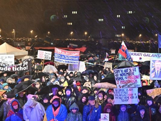 Thousands of protesters on the streets of Bratislava