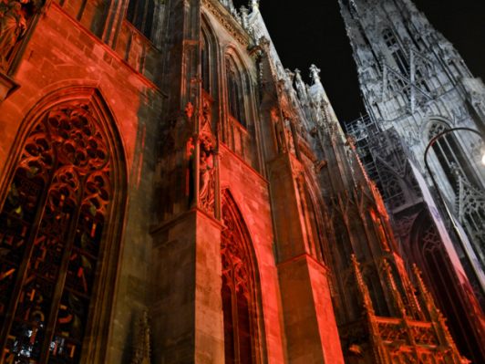 Red-Wednesday-380-Millionen-Christen-weltweit-verfolgt