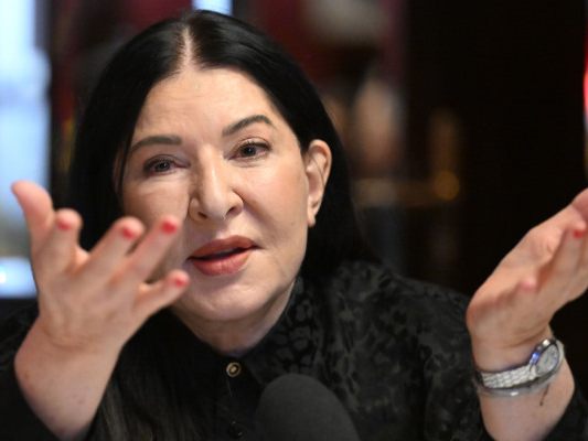 Abramovi-glaubt-nicht-dass-Kunst-die-Welt-ver-ndern-kann