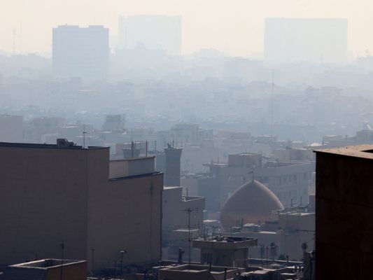 Smog-Alarm-in-Teheran-Umweltbeh-rde-warnt
