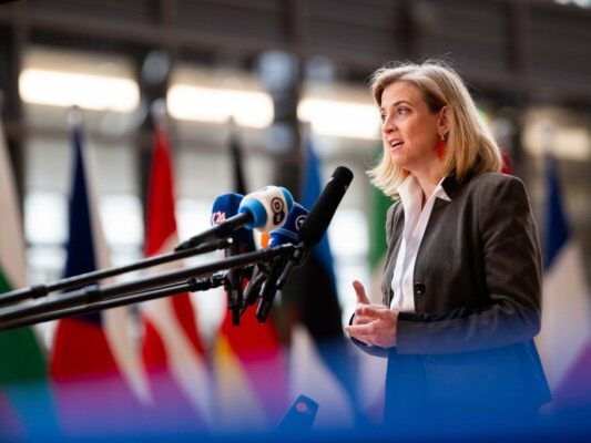 Meinl-Reisinger-besucht-EU-Beitrittskandidat-Albanien